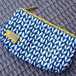 Ame& Lulu cosmetic bag